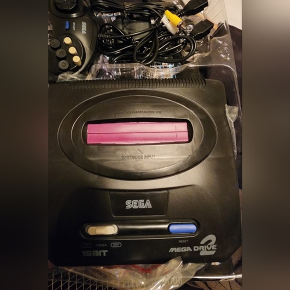 SEGA Mega Drive II - Picture 3 of 4